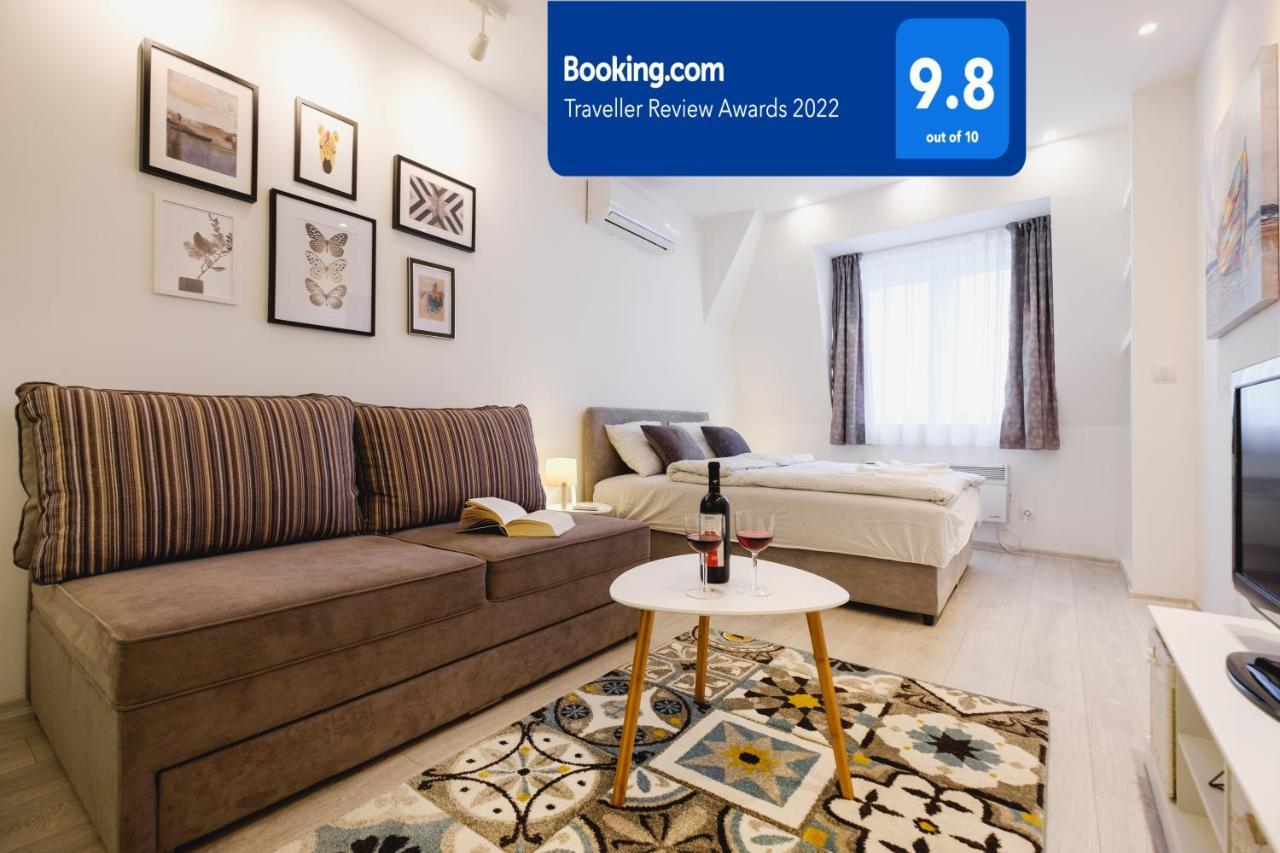 Apartment Hana Lux เบลเกรด ภายนอก รูปภาพ