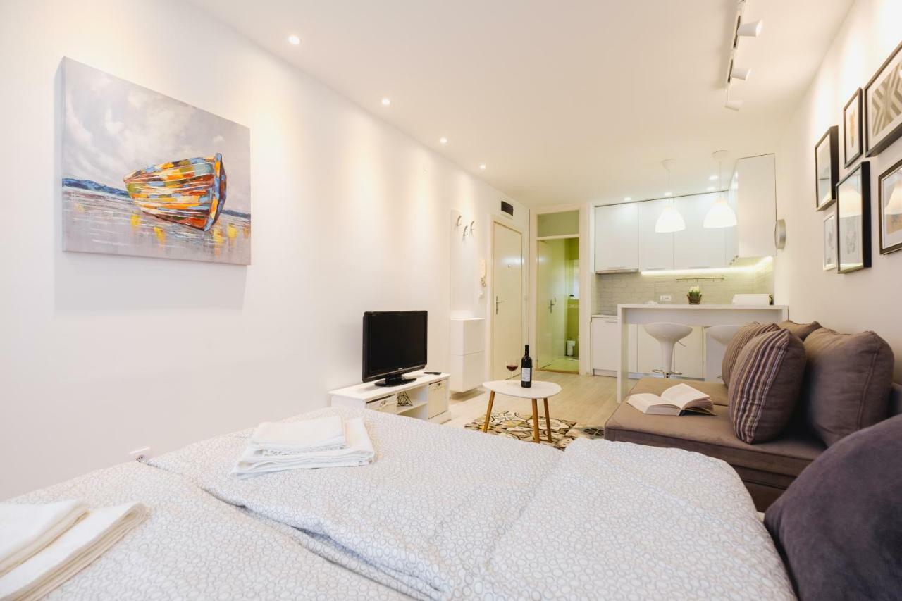 Apartment Hana Lux เบลเกรด ภายนอก รูปภาพ